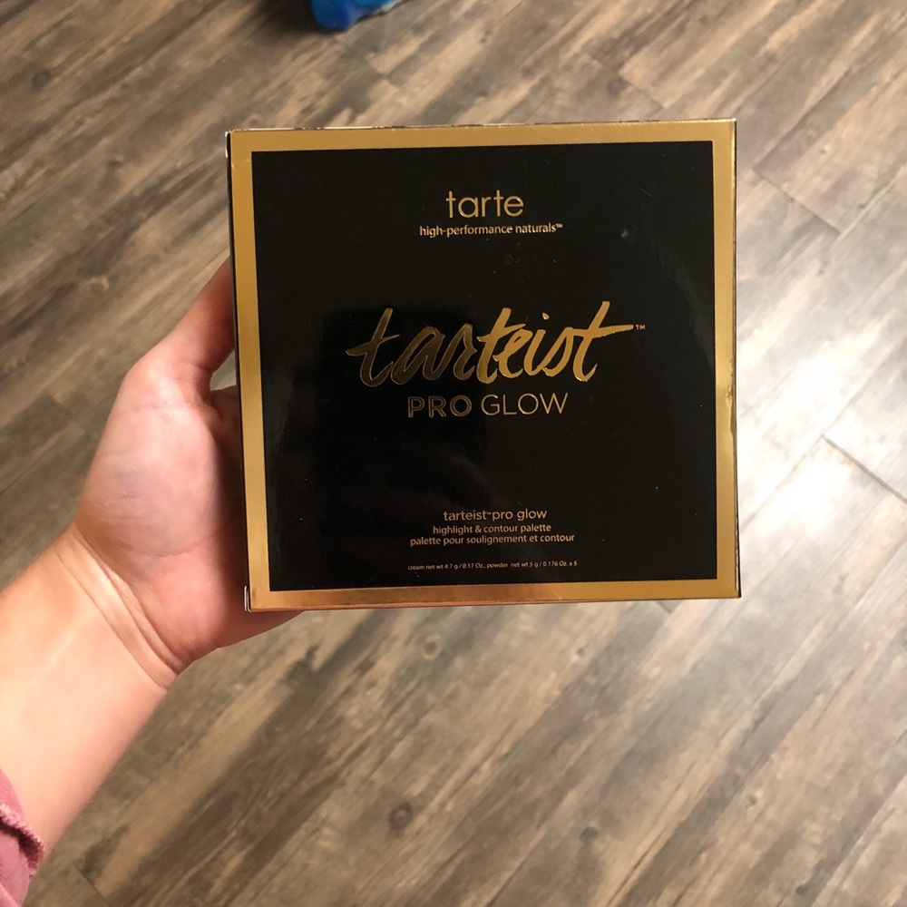 Brand new tarte contour/ highlight palette
